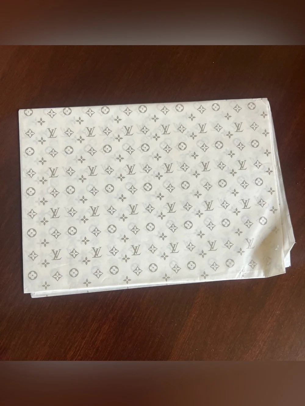 Authentic. Louis Vuitton 20”x14”x3” Magnetic Gift Box Dust Bag,Tissue & Ribbon